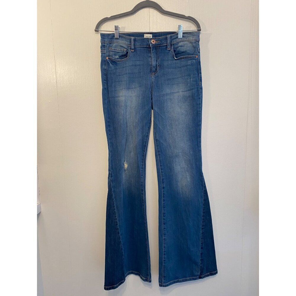 Sneak Peek Womens Flare Jeans Size 11/30 Medium Wash Denim Distressed  Hippie